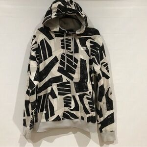 Nike Men’s Pullover Hoodie Sweatshirt
Black/white/gray